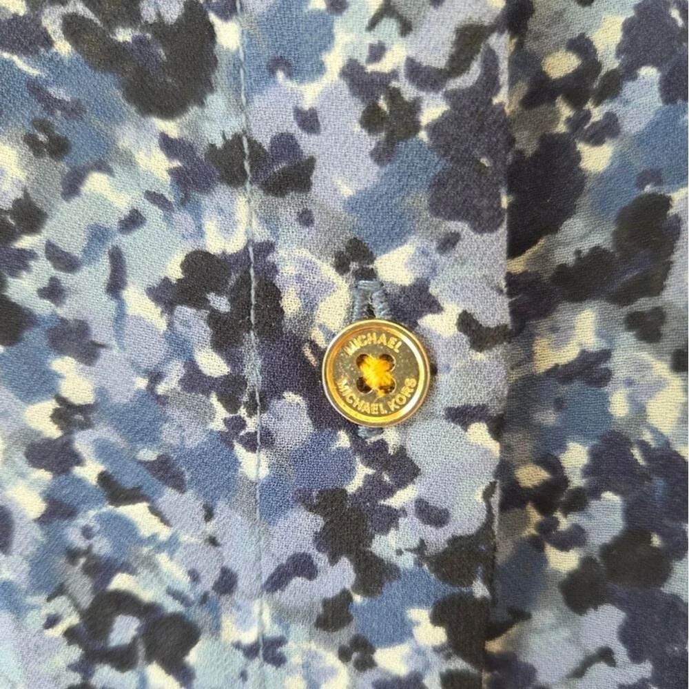 Michael Kors Floral Blouse XL Blue Button Up Long Sleeves Gold Buttons